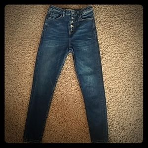 Zara jeans size 6